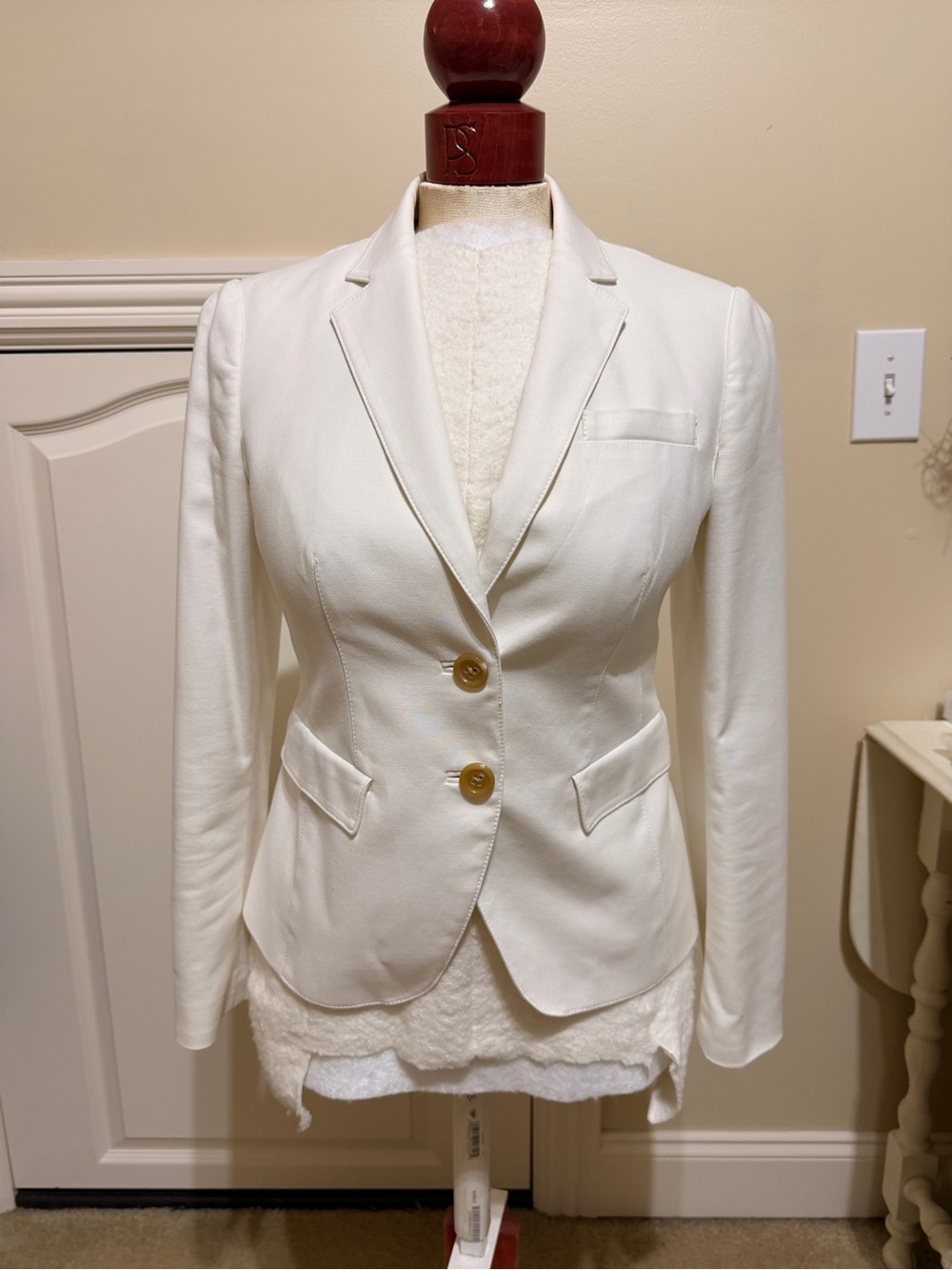 Banana Republic White Single-Breasted Fitted Blazer